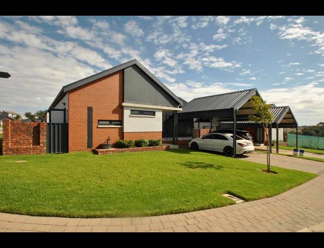 3 BEDROOM HOUSE FOR SALE IN NORTH RIDING